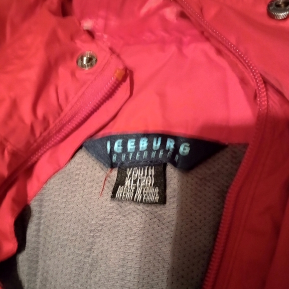 Boys Extra Large Iceberg Outerwear Red Raincoat - Picture 7 of 7